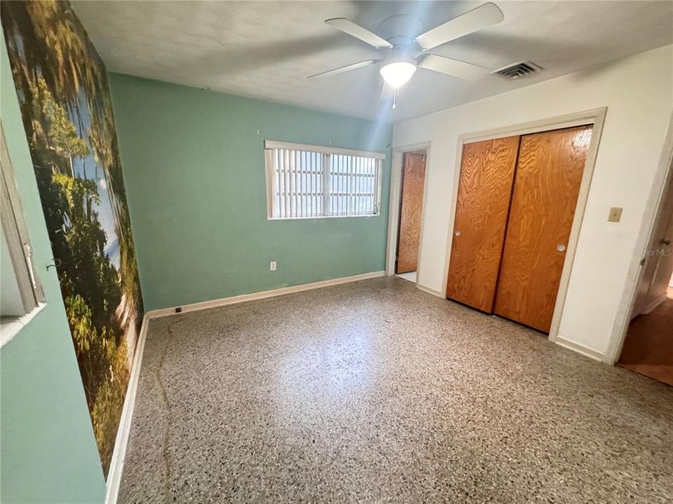 En Venta: $295,000 (3 camas, 2 baños, 1721 Pies cuadrados)