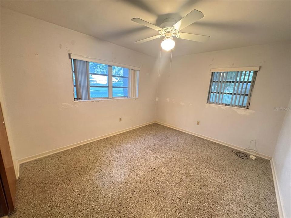 For Sale: $295,000 (3 beds, 2 baths, 1721 Square Feet)