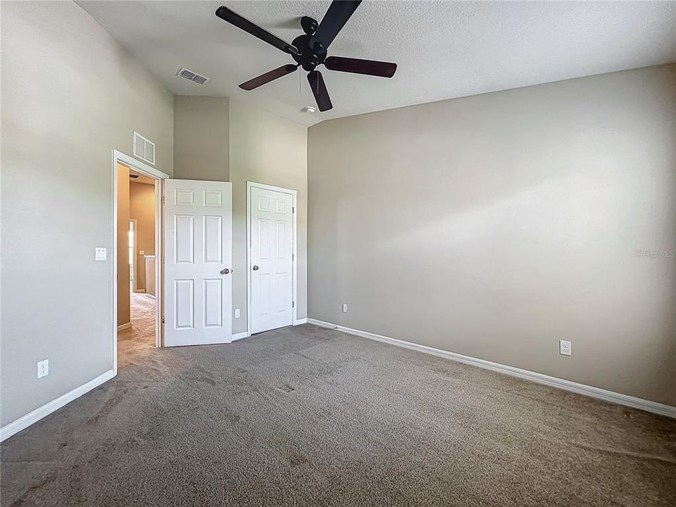 For Rent: $2,400 (3 beds, 2 baths, 1548 Square Feet)