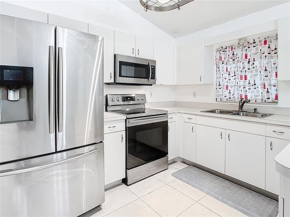 For Sale: $440,000 (3 beds, 2 baths, 1265 Square Feet)