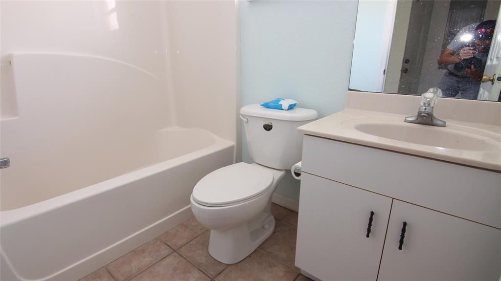 For Rent: $1,599 (3 beds, 2 baths, 1249 Square Feet)