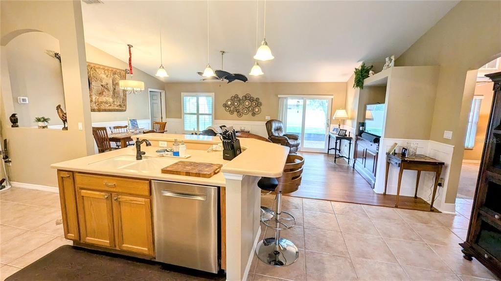 Active With Contract: $364,990 (4 beds, 2 baths, 2000 Square Feet)