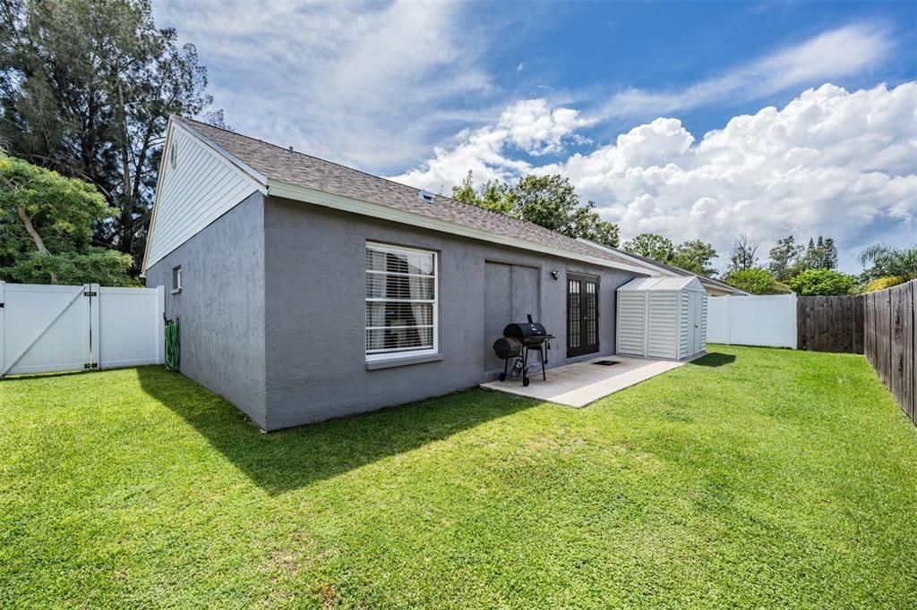 For Sale: $400,000 (3 beds, 2 baths, 1298 Square Feet)