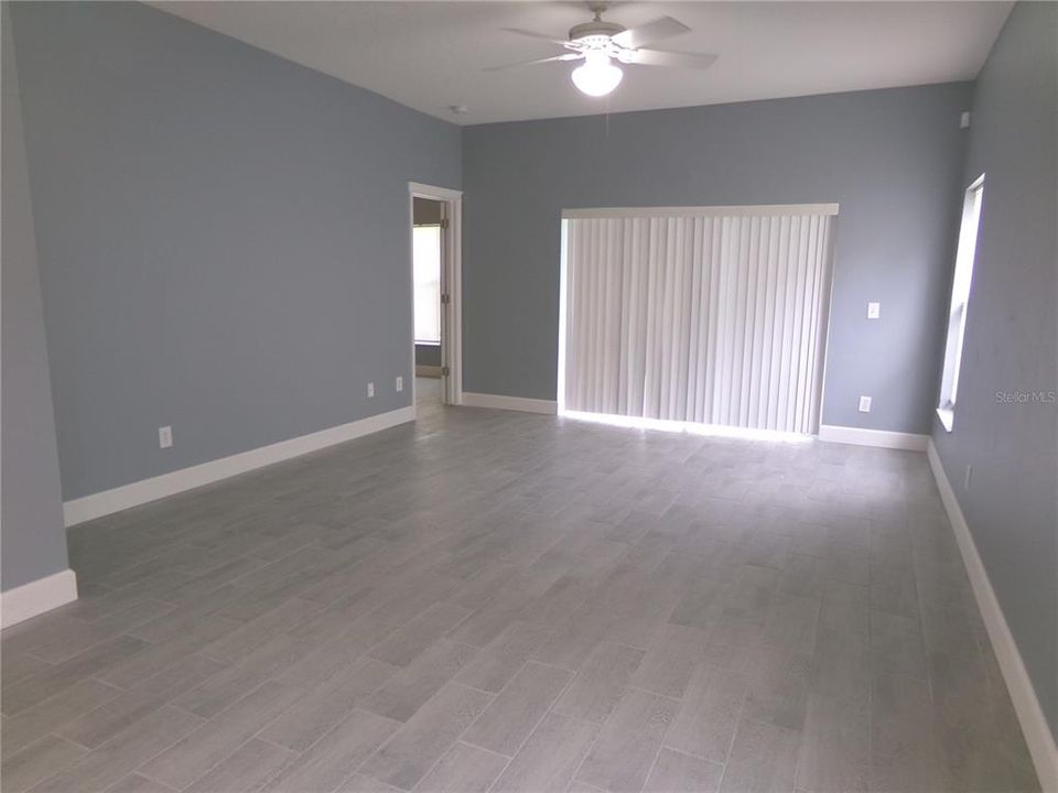 For Rent: $2,375 (3 beds, 2 baths, 1470 Square Feet)