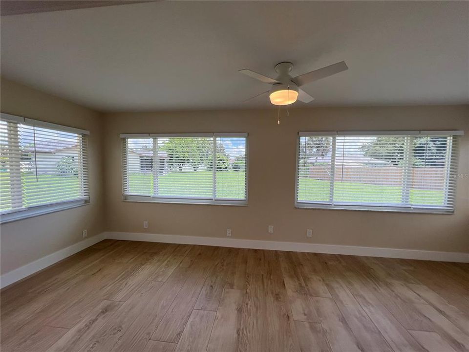 For Rent: $1,800 (2 beds, 2 baths, 1361 Square Feet)