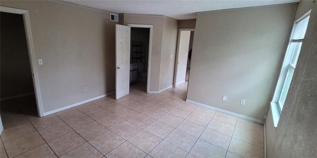 For Rent: $1,450 (2 beds, 2 baths, 1054 Square Feet)