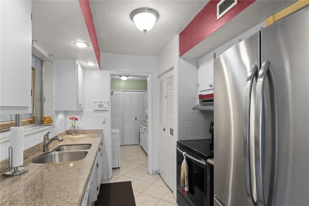 For Sale: $225,000 (3 beds, 1 baths, 1193 Square Feet)