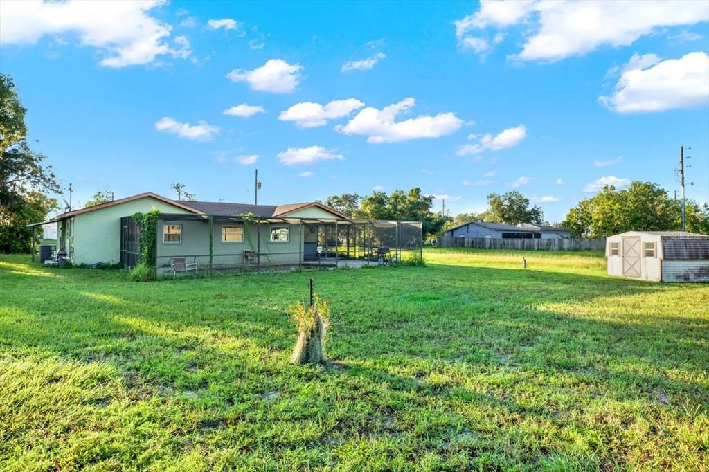 Active With Contract: $249,000 (2 beds, 2 baths, 1296 Square Feet)