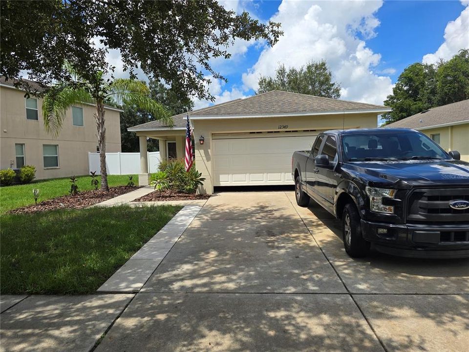 Active With Contract: $309,900 (3 beds, 2 baths, 1503 Square Feet)