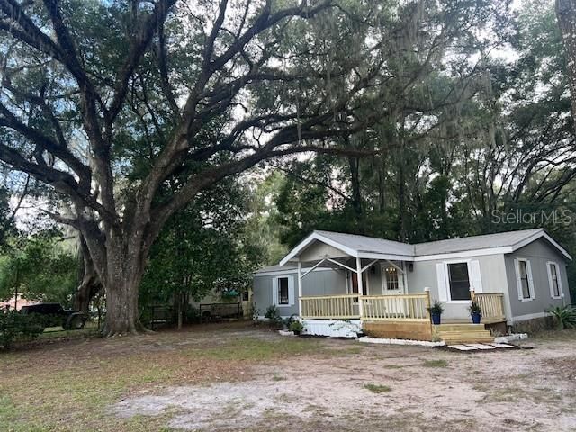 Recently Sold: $169,900 (3 beds, 2 baths, 1056 Square Feet)