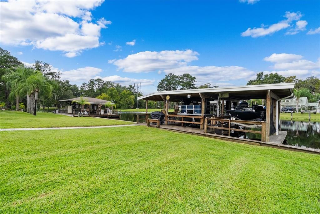 For Sale: $499,999 (3 beds, 2 baths, 1600 Square Feet)