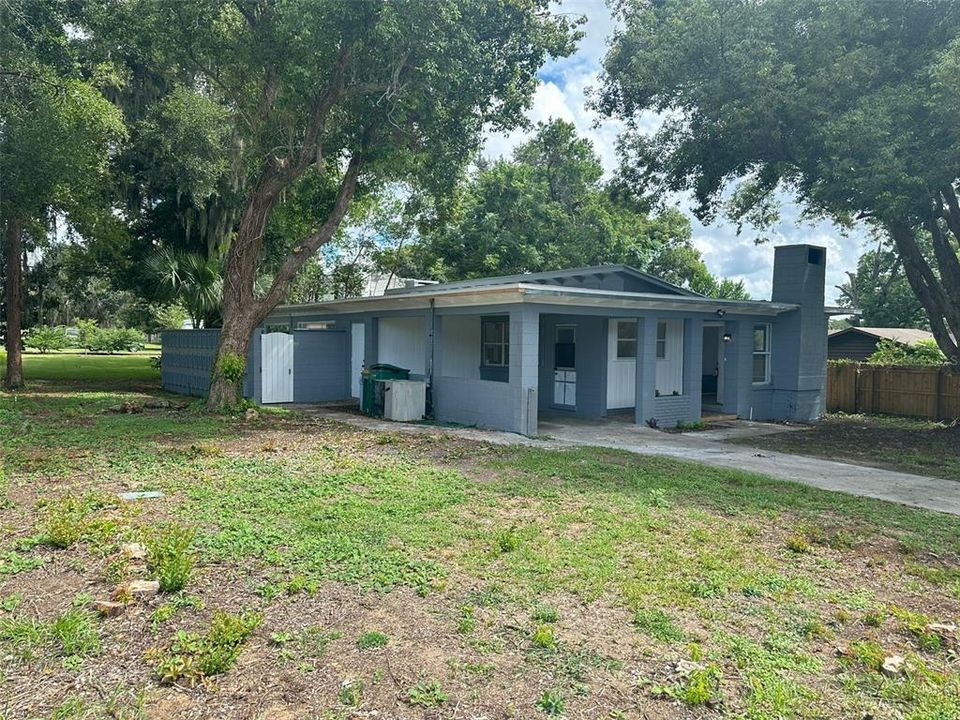 For Sale: $250,000 (3 beds, 2 baths, 1503 Square Feet)