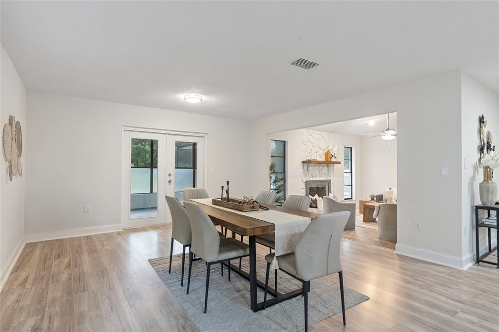 Active With Contract: $440,000 (3 beds, 2 baths, 1690 Square Feet)