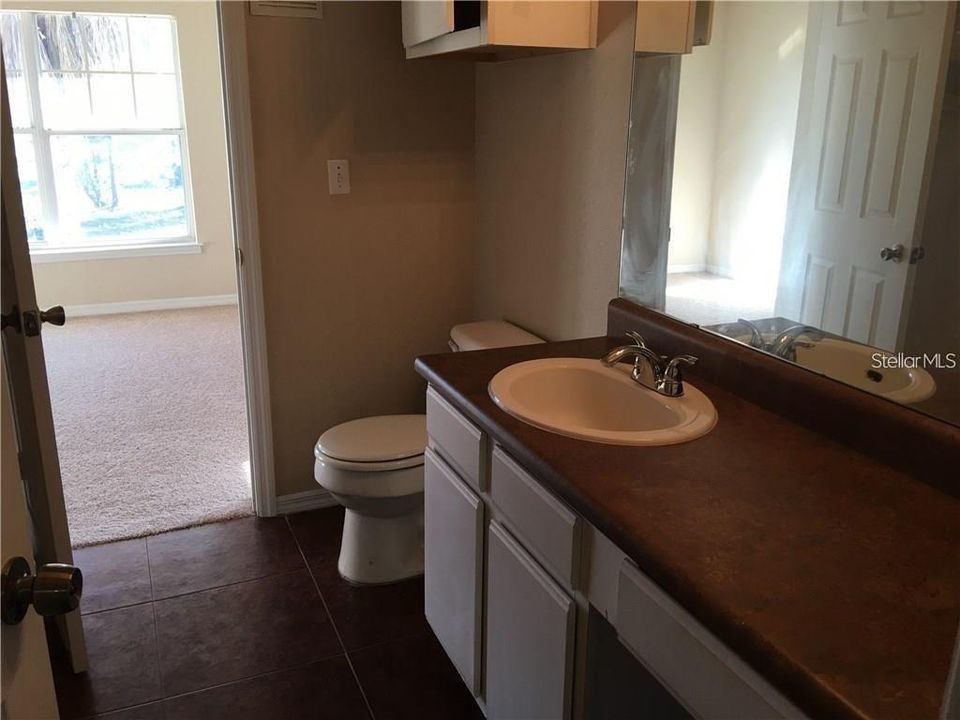 Active With Contract: $1,600 (2 beds, 2 baths, 1062 Square Feet)