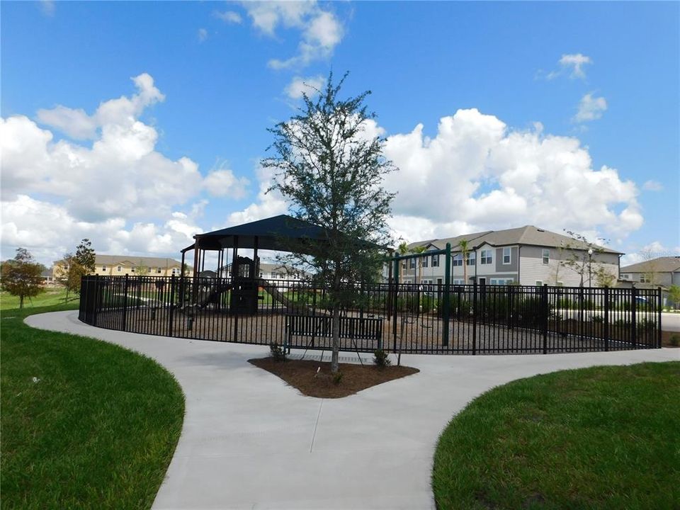 Playground / tot lot 5955 Chestnut