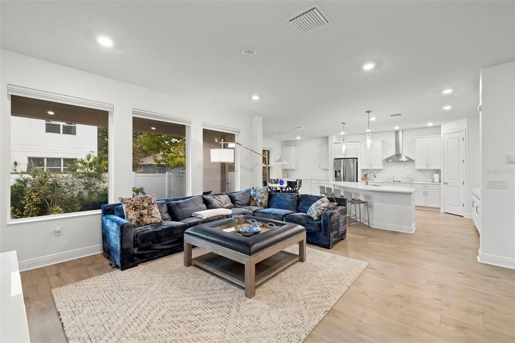 Active With Contract: $975,000 (4 beds, 3 baths, 2691 Square Feet)