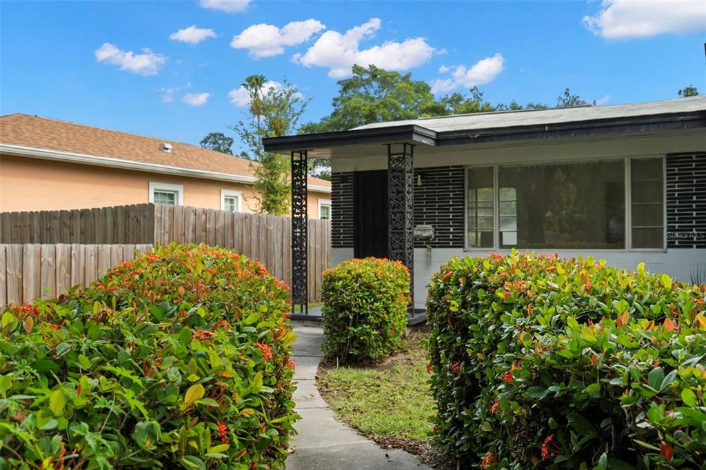 For Sale: $399,900 (4 beds, 2 baths, 1657 Square Feet)