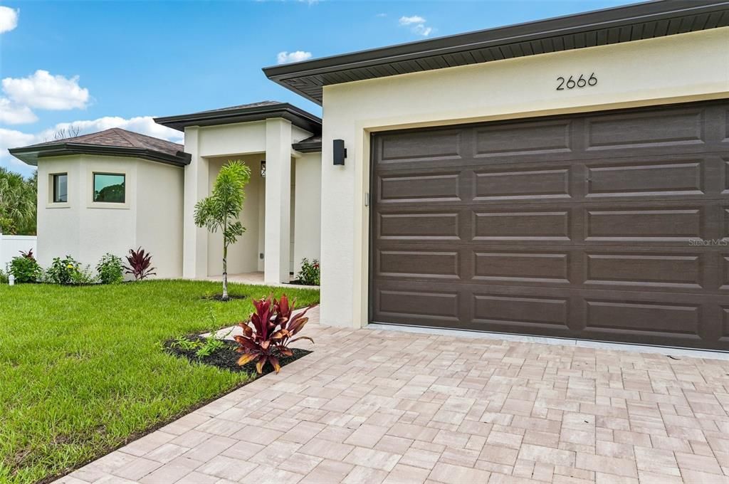 For Sale: $429,900 (4 beds, 2 baths, 2079 Square Feet)