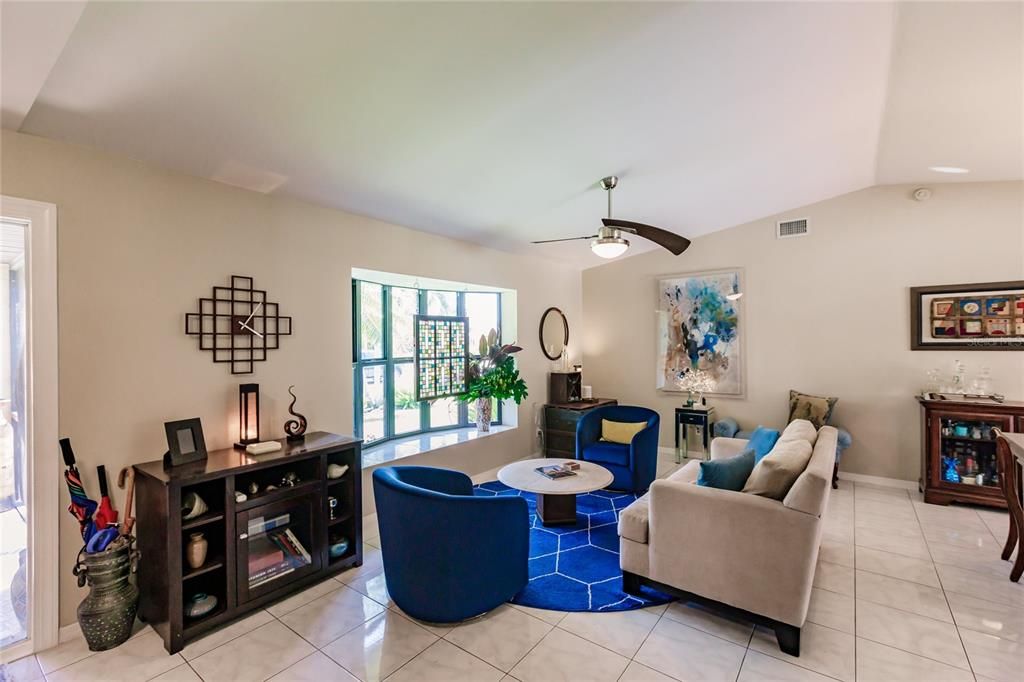 For Sale: $439,900 (3 beds, 2 baths, 1671 Square Feet)