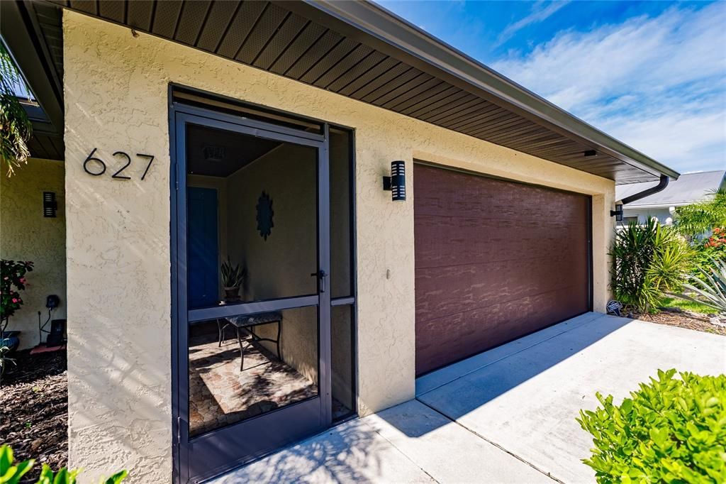 For Sale: $439,900 (3 beds, 2 baths, 1671 Square Feet)