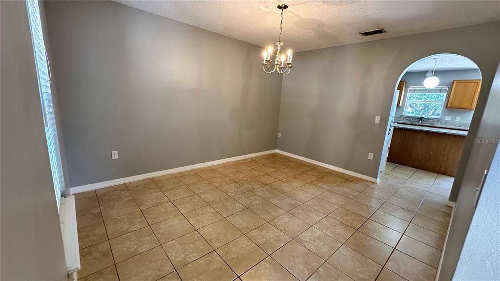 For Rent: $2,600 (4 beds, 2 baths, 2320 Square Feet)