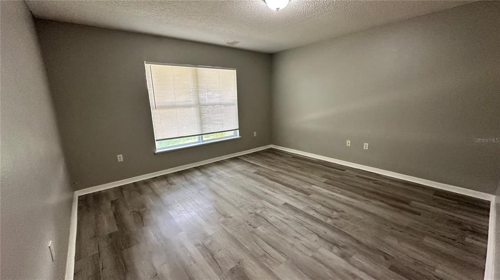 For Rent: $2,600 (4 beds, 2 baths, 2320 Square Feet)