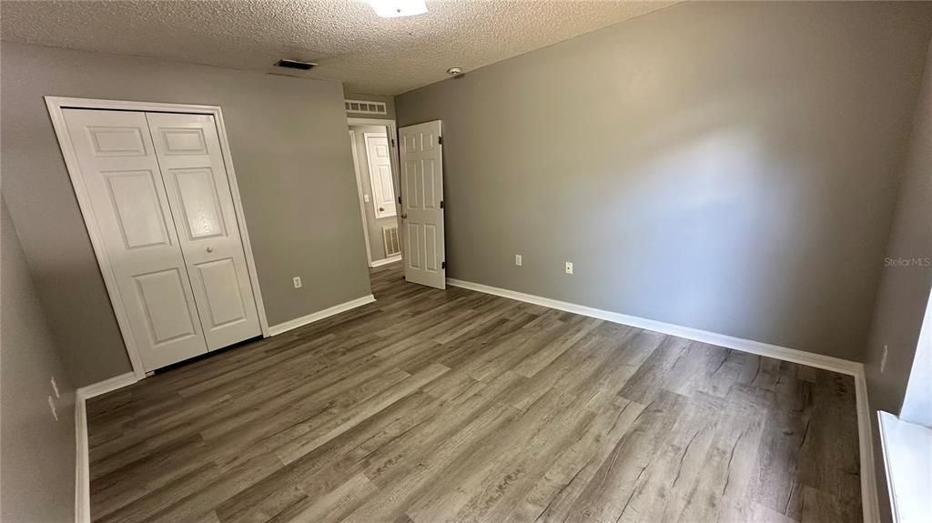 For Rent: $2,600 (4 beds, 2 baths, 2320 Square Feet)