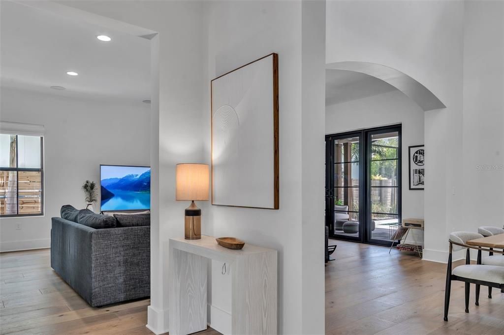 Active With Contract: $1,650,000 (4 beds, 4 baths, 3292 Square Feet)