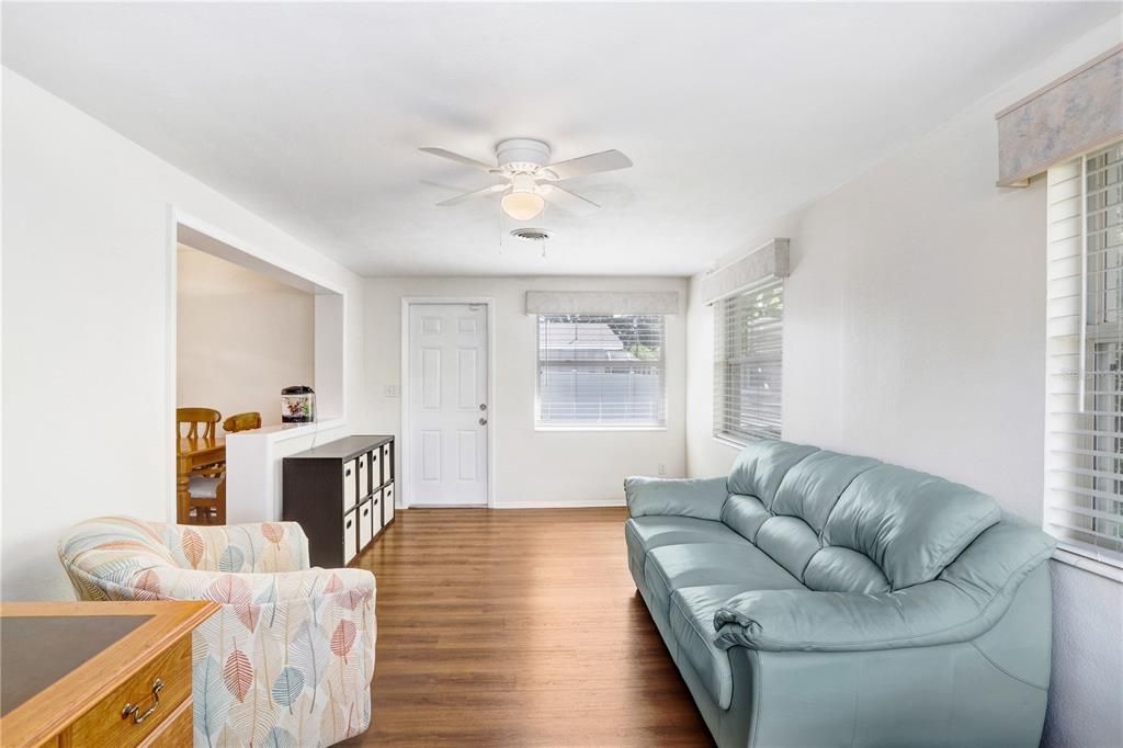 Active With Contract: $440,000 (3 beds, 2 baths, 1514 Square Feet)