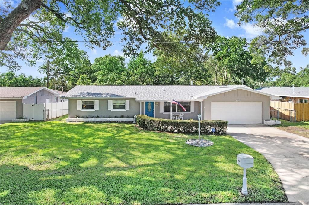 Active With Contract: $440,000 (3 beds, 2 baths, 1514 Square Feet)