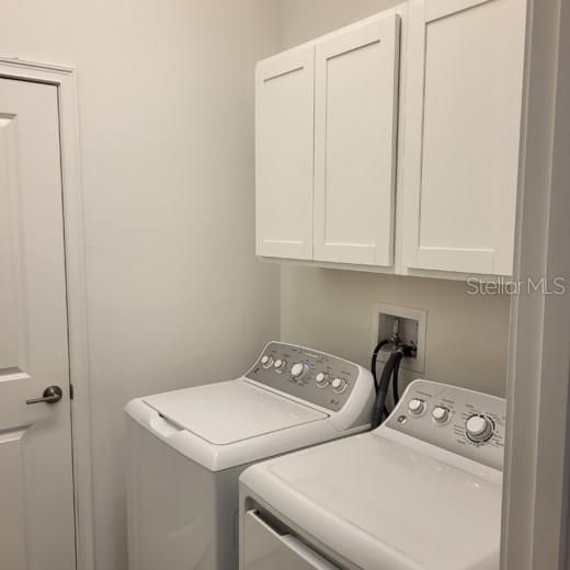 For Rent: $2,400 (3 beds, 2 baths, 1951 Square Feet)