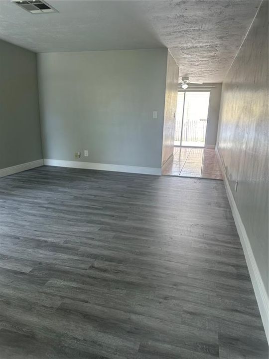 For Rent: $1,600 (2 beds, 2 baths, 800 Square Feet)