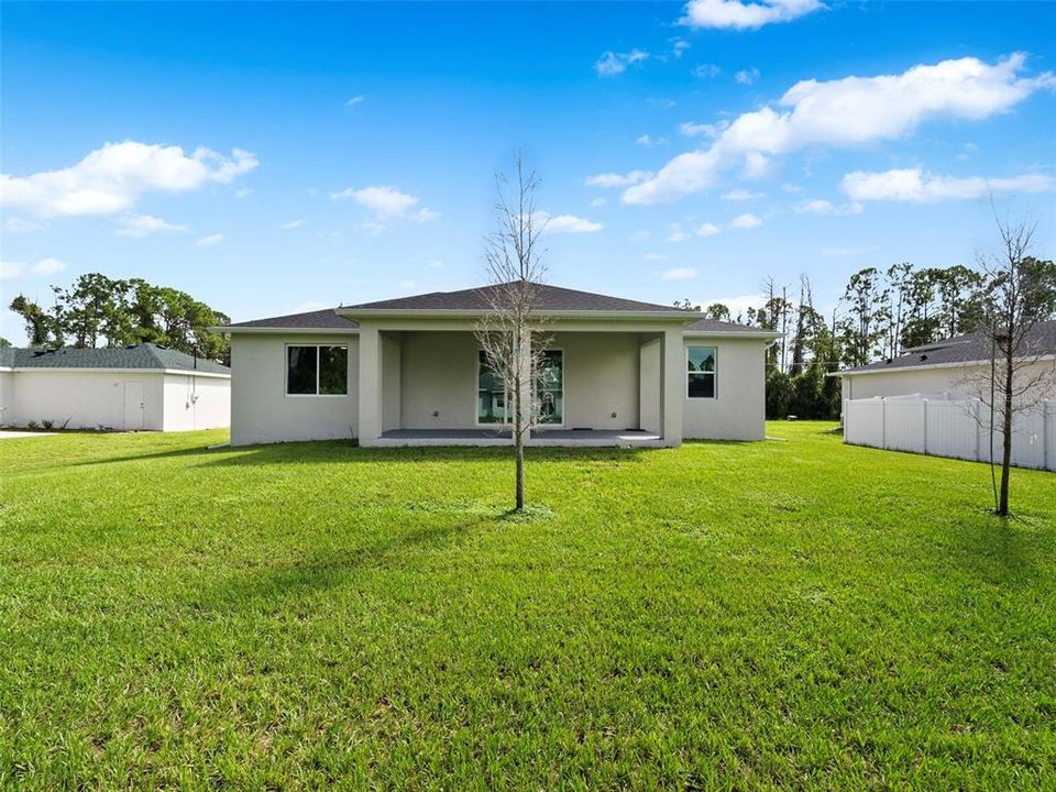 For Sale: $399,900 (3 beds, 2 baths, 1738 Square Feet)