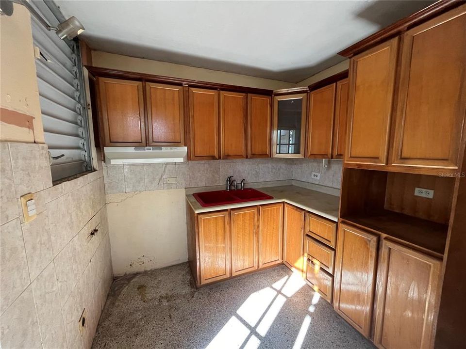 For Sale: $148,000 (0 beds, 0 baths, 1700 Square Feet)