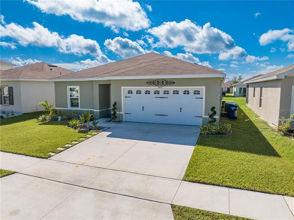 For Sale: $309,990 (4 beds, 2 baths, 1722 Square Feet)