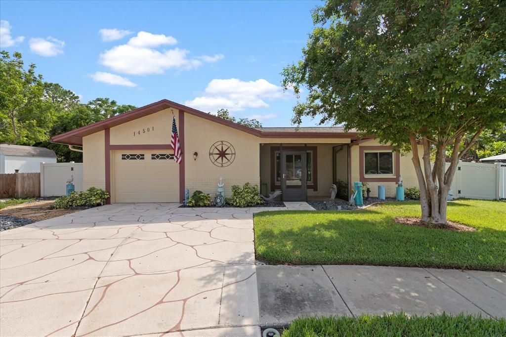 For Sale: $550,000 (3 beds, 2 baths, 1846 Square Feet)