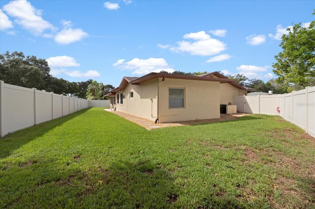 For Sale: $550,000 (3 beds, 2 baths, 1846 Square Feet)