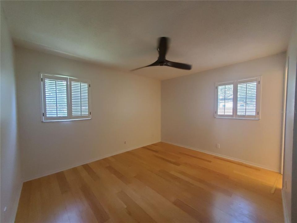 For Rent: $2,250 (3 beds, 1 baths, 1050 Square Feet)