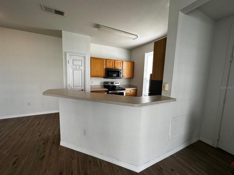 For Rent: $2,150 (3 beds, 2 baths, 1175 Square Feet)