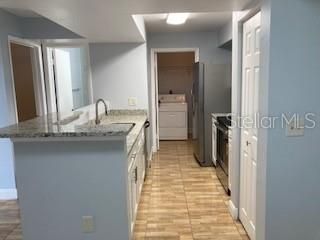 For Rent: $1,800 (2 beds, 2 baths, 937 Square Feet)