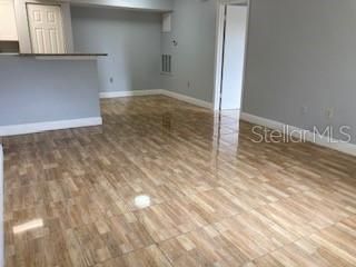 For Rent: $1,800 (2 beds, 2 baths, 937 Square Feet)