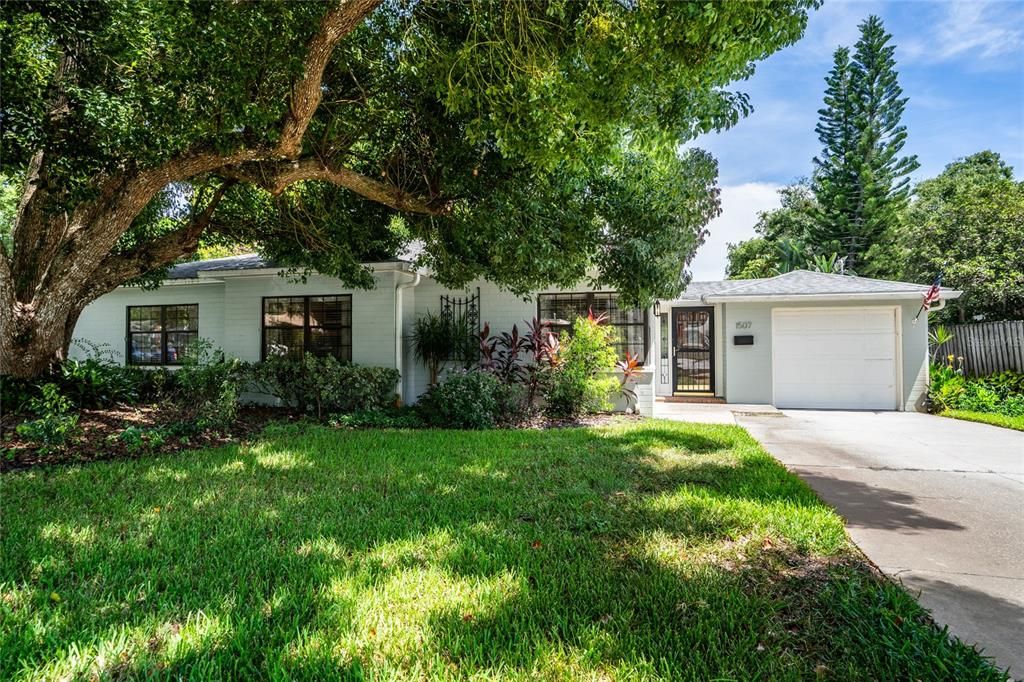 For Sale: $589,000 (3 beds, 2 baths, 1536 Square Feet)