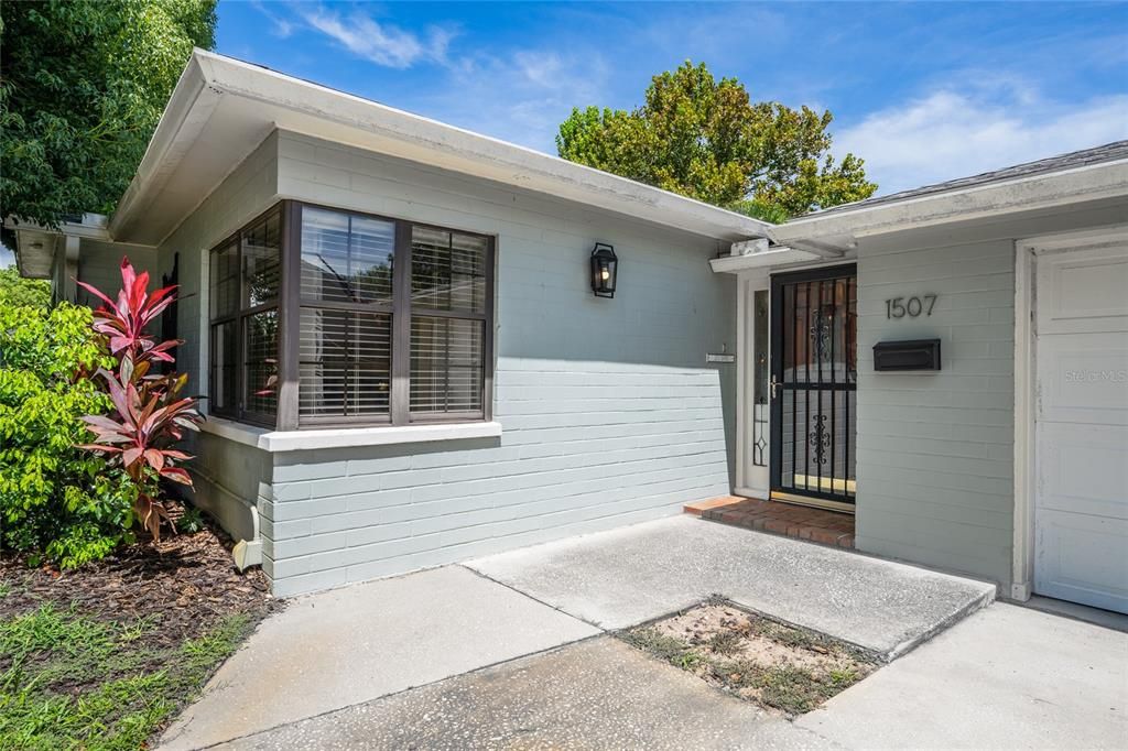 For Sale: $589,000 (3 beds, 2 baths, 1536 Square Feet)