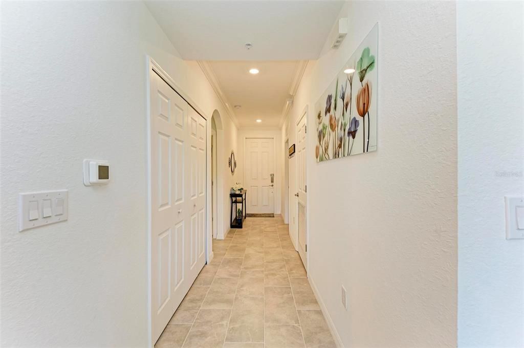 For Sale: $350,000 (2 beds, 2 baths, 1142 Square Feet)