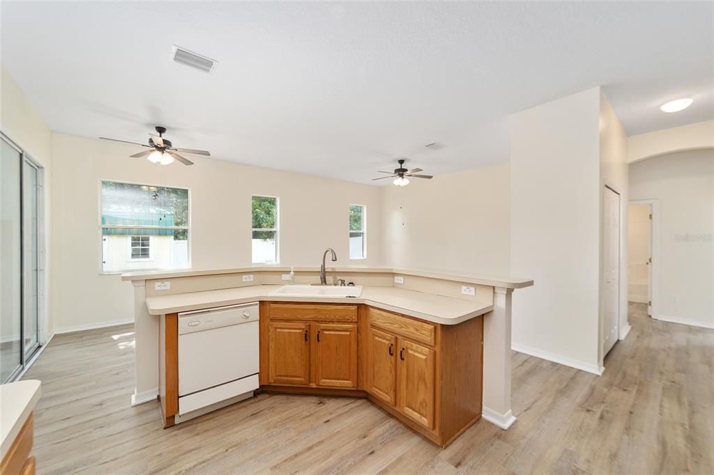 For Sale: $299,900 (3 beds, 2 baths, 2132 Square Feet)