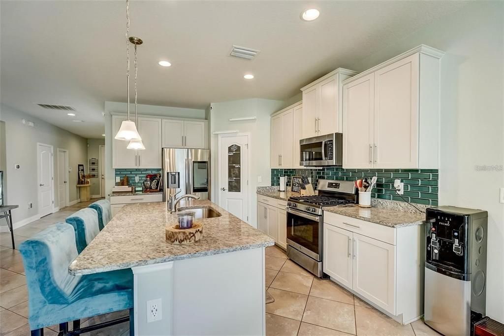 Active With Contract: $2,400 (3 beds, 2 baths, 1818 Square Feet)