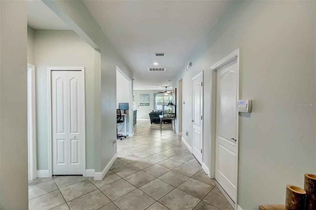 Active With Contract: $2,400 (3 beds, 2 baths, 1818 Square Feet)