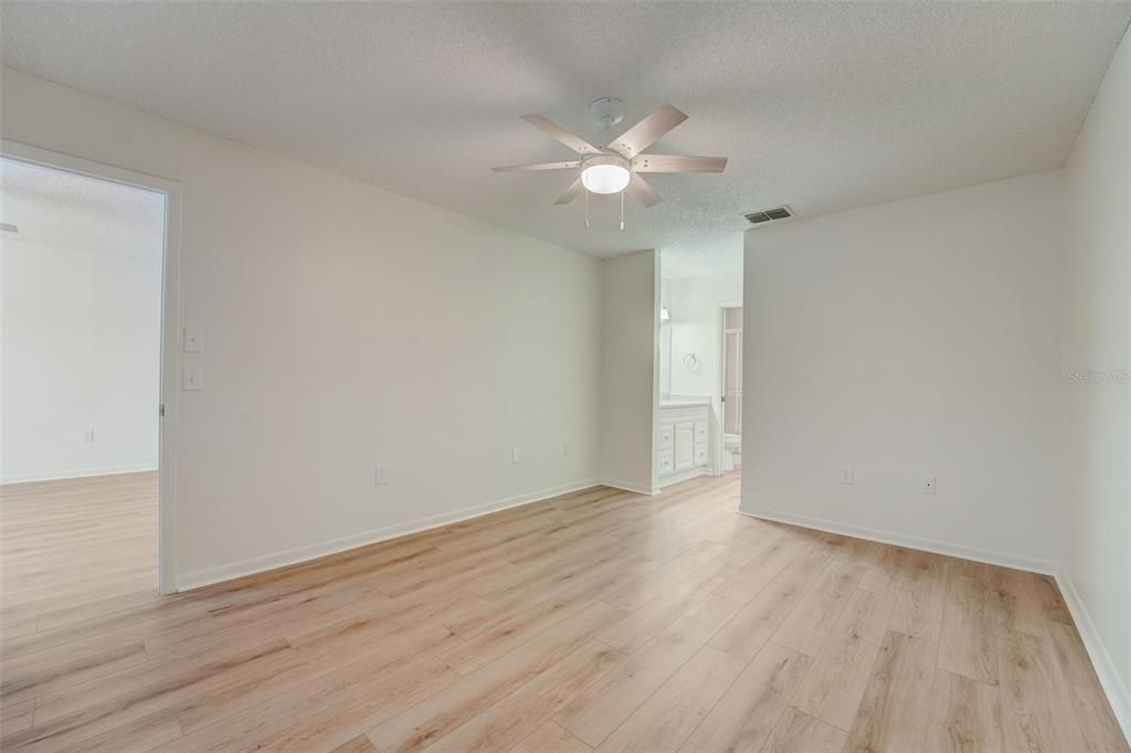 For Rent: $1,600 (2 beds, 2 baths, 1103 Square Feet)