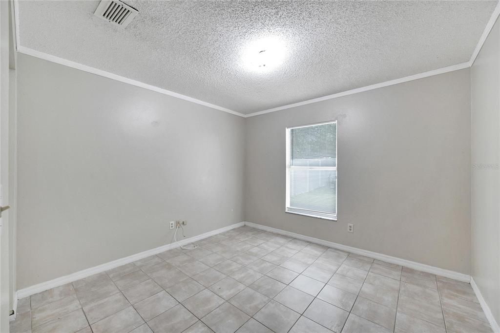 For Sale: $340,000 (3 beds, 2 baths, 1449 Square Feet)