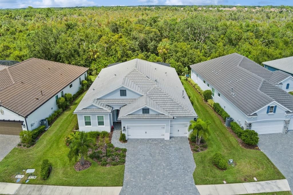 For Sale: $1,050,000 (4 beds, 3 baths, 2758 Square Feet)